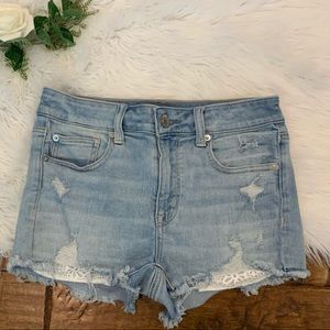 American Eagle Women’s hi rise shortie eyelet pocket size 4 Distressed